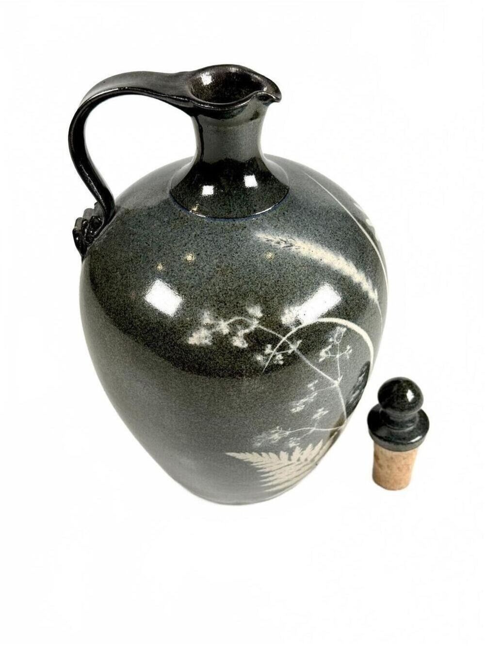 Vintage Studio Stoneware Ewer Pitcher Decanter Black Botanical Floral Signed - Picture 8 of 9